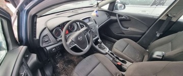 Opel Astra J Sports Tourer Facelifting 1.4 Turbo ECOTEC 120KM 2015 Opel Astra 2015r. 1.4 Benzyna. Uszkodzony prawy bok. Jezdzi. 1.4 Benzyna, zdjęcie 6