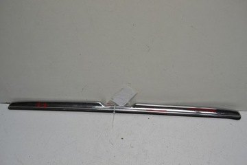 Mercedes W116 Listwa tylnej klapy tył chrom