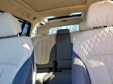 BMW X7 2025 BMW X7 M60i 2025 4.4 Benzyna 523KM, zdjęcie 10