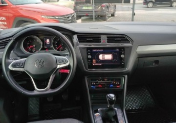 Volkswagen Tiguan II SUV Facelifting 1.5 TSI 150KM 2021 Volkswagen Tiguan 2021 1.5TSI 150KM 40.665km Salon Polska 1wl Bezwypadkowy, zdjęcie 16