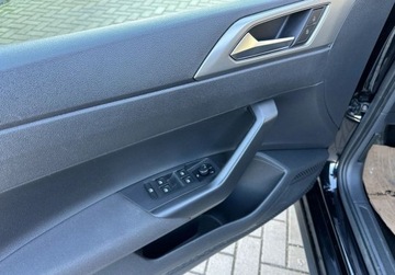 Volkswagen Polo VI Hatchback 5d 1.0 TSI 95KM 2019 Volkswagen Polo R-line 1.0 benz. 95KM Gwarancja Zamiana Zarejestrowany 95KM, zdjęcie 19