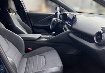 Toyota C-HR II SUV 2.0 Hybrid Dynamic Force 197KM 2024 Toyota C-HR 2.0 Hybrid Executive VAT 23 ASO Salon PL Toyota Leszno, zdjęcie 11