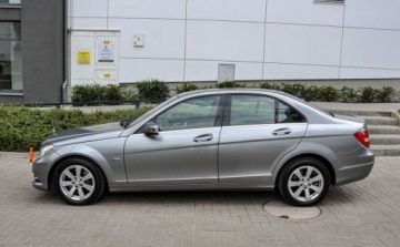Mercedes Klasa C W204 Limuzyna 3.5 350 4MATIC 306KM 2012 Mercedes-Benz Klasa C 3,5 (306KM) 2012 r. Lift Automat 4Matic 3.5 Benzyna, zdjęcie 5