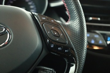 Toyota C-HR I Crossover Facelifting 2.0 Hybrid Dynamic Force 184KM 2021 Toyota C-HR 2.0 Hybrid, Salon Polska, zdjęcie 13