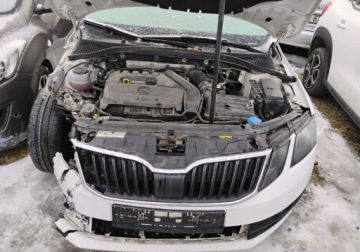 Skoda Octavia III Liftback Facelifting 1.5 TSI ACT 150KM 2019 Skoda Octavia 2019r, 1.5 Benzyna. SALON POLSKA. Uszkodzony prawy przod. Pa, zdjęcie 4