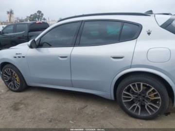 Maserati 2023 Maserati Grecale 2023 Maserati Grecale Modena AWD 2.0 Benzyna 325KM, zdjęcie 1