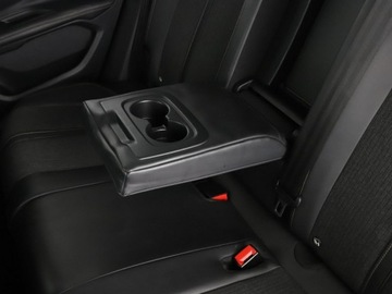 Peugeot 3008 II Crossover 2.0 BlueHDi 150KM 2017 Peugeot 3008 virtual cocpit full LED półskóra, zdjęcie 38