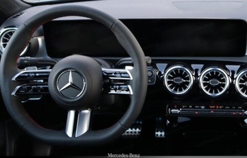 Mercedes Klasa A W177/V177 Hatchback Plug-In Facelifting 1.3 250e 218KM 2023 MERCEDES-BENZ A Klasa 250 e AMG Line Hatchback 1.3 (218KM) 2023, zdjęcie 4