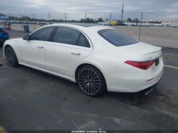 Mercedes Klasa S W223/V223 2022 Mercedes-Benz Klasa S 580 4Matic 2022 4.0 Benzyna 496KM, zdjęcie 3