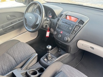 Kia Ceed I Hatchback 5d Facelifting 1.6 DOHC CVVT 126KM 2010 Kia Ceed 1.6 Isg 126KM Klima Piekny stan Sprawdz 1.6 Benzyna 126KM, zdjęcie 19