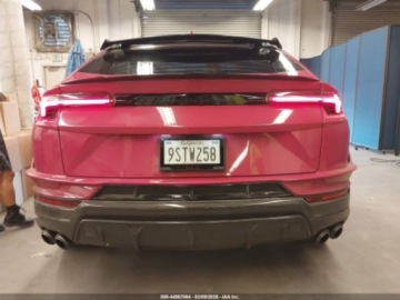 Lamborghini Urus 2024 Lamborghini Urus Performante 2024 4.0 Benzyna 657KM, zdjęcie 4