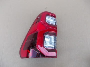 SVĚTLO ZADNÍ LEVÝ TOYOTA HILUX 20-