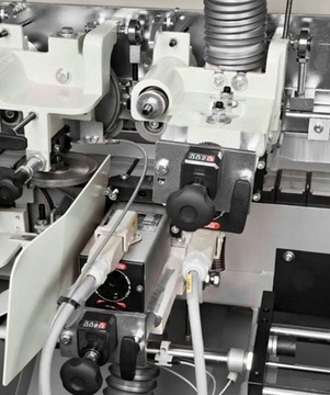 Кромкооблицовочный станок CASADEI FLEXA 17 | резак для предварительной обработки + скребок + полировальный станок СО СКЛАДА |