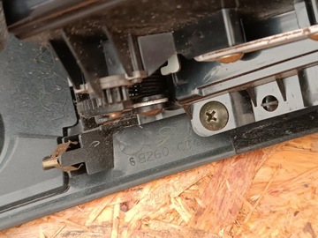 68260-CD400 NISSAN 350Z PŘÍSTROJOVÁ DESKA BUDÍKY UK SKŘÍŇKA PANEL INDIKÁTOR OLEJE