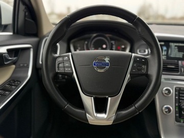 Volvo XC60 I SUV Facelifting 2.4 D4 190KM 2016 Volvo XC 60 AWD Czujniki parkowania pt nawigacja aktywny tempomat, zdjęcie 21