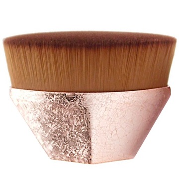 ОДИНАРНАЯ ЩЕТКА для тонального крема, очень плотная и мягкая.