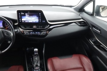 Toyota C-HR I Crossover 1.8 Hybrid 122KM 2018 Toyota C-HR 1.8 Hybrid, Salon Polska, zdjęcie 7