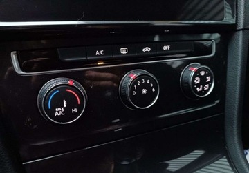 Volkswagen Golf VII Hatchback 3d Facelifting 1.5 TSI BMT 130KM 2019 Volkswagen Golf 1.5 TSI 130KM Trendline SalonPL Serwisowany Iwl. Vat-Marza, zdjęcie 22