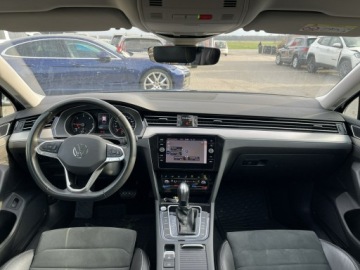 Volkswagen Passat B8 Variant Facelifting 2.0 TDI SCR 150KM 2023 Volkswagen Passat Variant Automat Skóra Kamera, zdjęcie 8