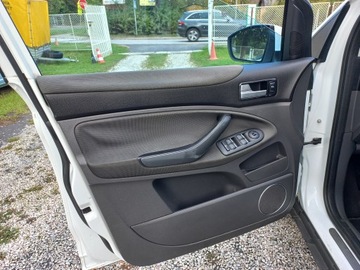 Ford Kuga I 2009 FORD KUGA II (DM2) 2.0 TDCi 136 KM ZADBANY, zdjęcie 9