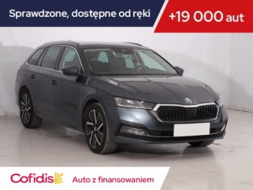Skoda Octavia IV Scout 1.5 TSI ACT 150KM 2021 Skoda Octavia 1.5 TSI, Salon Polska