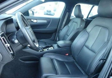 Volvo XC40 Crossover 2.0 T4 190KM 2020 Volvo XC 40 Volvo XC40 XC40 T4 AWD R-Design Navi Kamera RfK Leder F. VAT23, zdjęcie 3