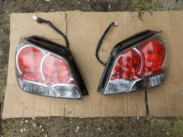 LAMPA TYŁ MITSUBISHI OUTLANDER 1 I 03-07r. PRAWA OE =