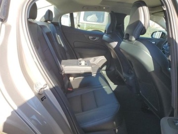 Volvo S60 III 2024 Volvo S60 2024, 2.0 L, Core, niski przebieg 36 tys km, od ubezpieczalni 2.0, zdjęcie 9