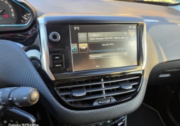 Peugeot 2008 I SUV Facelifting 1.2 PureTech 110KM 2016 Peugeot 2008 Automat 110KM Allure Bezwypadkowy Parktronic, zdjęcie 17