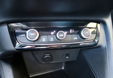 Opel Corsa F CORSA-e e 136KM 2022 Opel Corsa Salon Polska, I wlasciciel, LED, PDC, VAT23 Elektryczny 136KM, zdjęcie 19