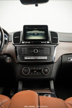 Mercedes GLE W166/C292 SUV 3.0 350d 258KM 2017 MERCEDES-BENZ GLE (W166) 350D 4MATIC 9G-TRONIC Exclusive, zdjęcie 14