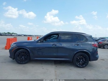 BMW X5 G05 2021 BMW X5 M50I 2021 4.4l 4.4 Benzyna 523KM, zdjęcie 2