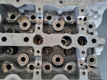 110411748R HLAVA RENAULT TRAFIC III FIAT TALENTO NISSAN 2.0 DCI M9R 710