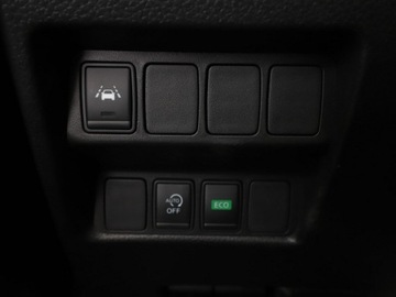 Nissan Qashqai II Crossover Facelifting 1.3 DIG-T  160KM 2018 Nissan Qashqai Automat Panorama Navi Kamera, zdjęcie 31