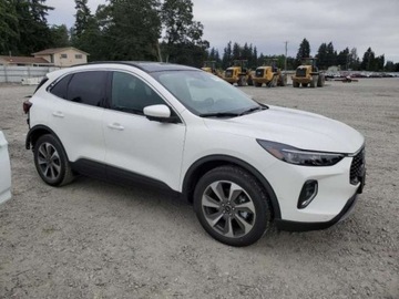 Ford Kuga III 2023 Ford Kuga 2023, 2.0L, 4x4, PLATINUM, od ubezpieczalni 2.0 Benzyna 250KM, zdjęcie 3