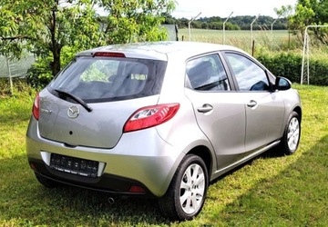 Mazda 2 II Hatchback 3d Facelifting 1.3 MZR 75KM 2012