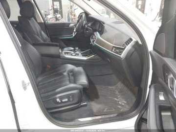 BMW X7 2022 BMW X7 xDrive40i 2022 3.0 Benzyna 335KM, zdjęcie 9