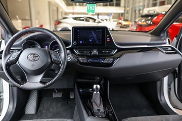 Toyota C-HR I Crossover Facelifting 1.8 Hybrid 122KM 2023 Toyota C-HR, zdjęcie 4