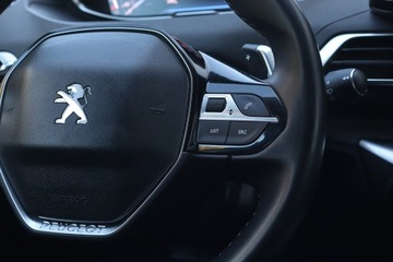 Peugeot 5008 II Crossover Facelifting 1.2 PureTech 130KM 2022 Peugeot 5008 PureTech 130, Salon Polska, zdjęcie 20