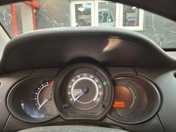 Citroen C3 II Hatchback facelifting 1.0 VTi 68KM 2016 Citroen C3 Benzyna Samochód Miejski Ekonomiczny 5 Drzwi Niski Przebieg, zdjęcie 5