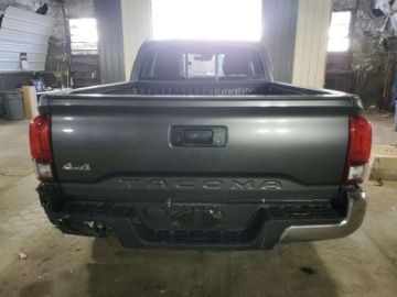 Toyota Tacoma II 2020 Toyota Tacoma Access Cab 2020 2.7 Benzyna 159KM, zdjęcie 2