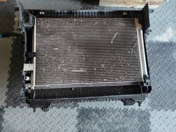 KOMPLET CHLADIČ VENTILÁTOR JAGUAR F-PACE 2.0 3.0 ČERPADLO OBĚHU