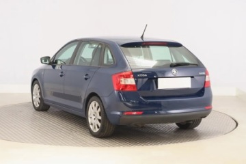 Skoda Rapid II Spaceback 1.6 TDI 105KM 2015 Skoda Rapid Spaceback 1.6 TDI, Salon Polska, zdjęcie 3