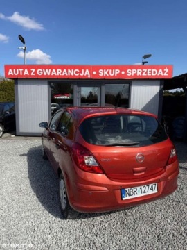Opel Corsa D Hatchback 5d Facelifting 1.2 Twinport ECOTEC 85KM 2013 Opel Corsa Opel Corsa 1.2 16V Essentia 1.2 Benzyna 86KM, zdjęcie 3
