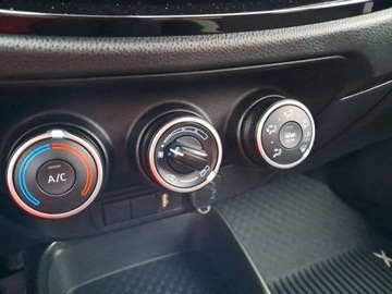 Toyota Aygo X 1.1 VVT-i 72KM 2022 Toyota Aygo X 1.0 VVTi Style Benzyna 72KM, zdjęcie 21