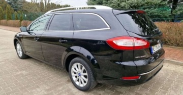 Ford Mondeo IV Kombi 2.0 Duratorq TDCi DPF 140KM 2012 Ford Mondeo Ford Mondeo 2.0 TDCi Titanium 2.0 Diesel 140KM, zdjęcie 5