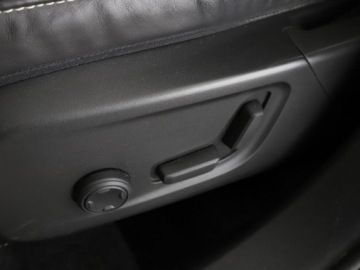 Volvo XC40 Crossover Plug-In 1.5 T5 Plug-in Hybrid 262KM 2020 Volvo XC 40 R-Design PHEV auotomat alcantara navi, zdjęcie 38