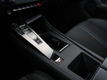 Peugeot 308 III Hatchback Plug-In 1.6 Hybrid 180KM 2022 Peugeot 308 PHEV Allure Pack automat navi, zdjęcie 35