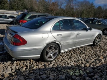 Mercedes Klasa E W211 2008 Mercedes-Benz Klasa E 63 Amg 2008 6.2 Benzyna 507KM, zdjęcie 3