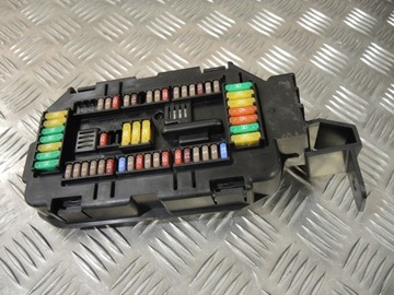 БЛОК ПРЕДОХРАНИТЕЛЕЙ BMW X5 F15 3.0D 6819653